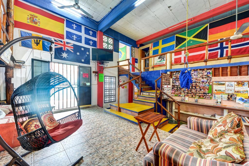 Hostel Playa Плайя-дель-Кармен Екстер'єр фото
