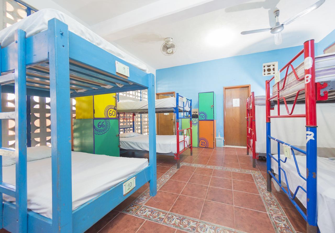 Hostel Playa Плайя-дель-Кармен Екстер'єр фото