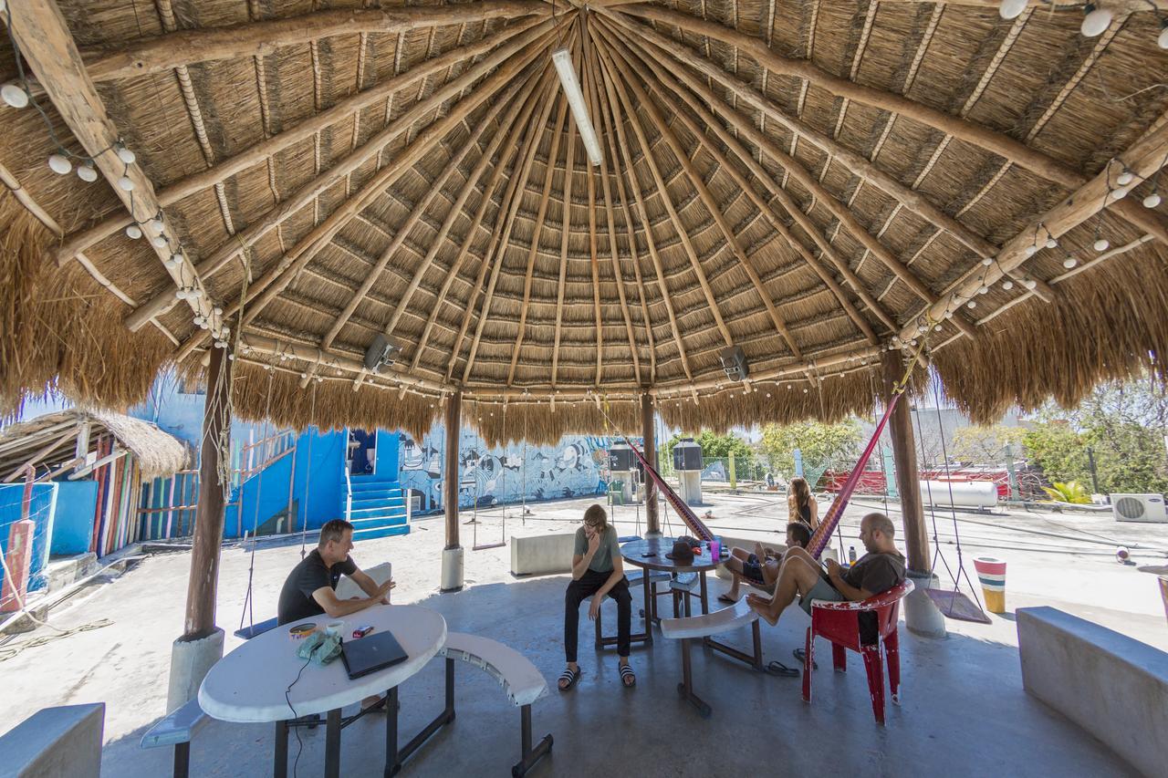 Hostel Playa Плайя-дель-Кармен Екстер'єр фото