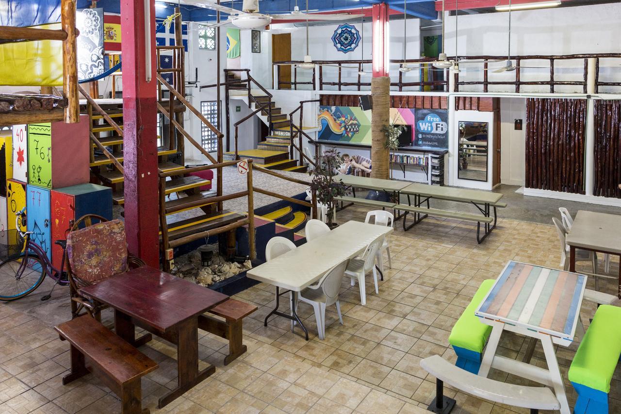 Hostel Playa Плайя-дель-Кармен Екстер'єр фото