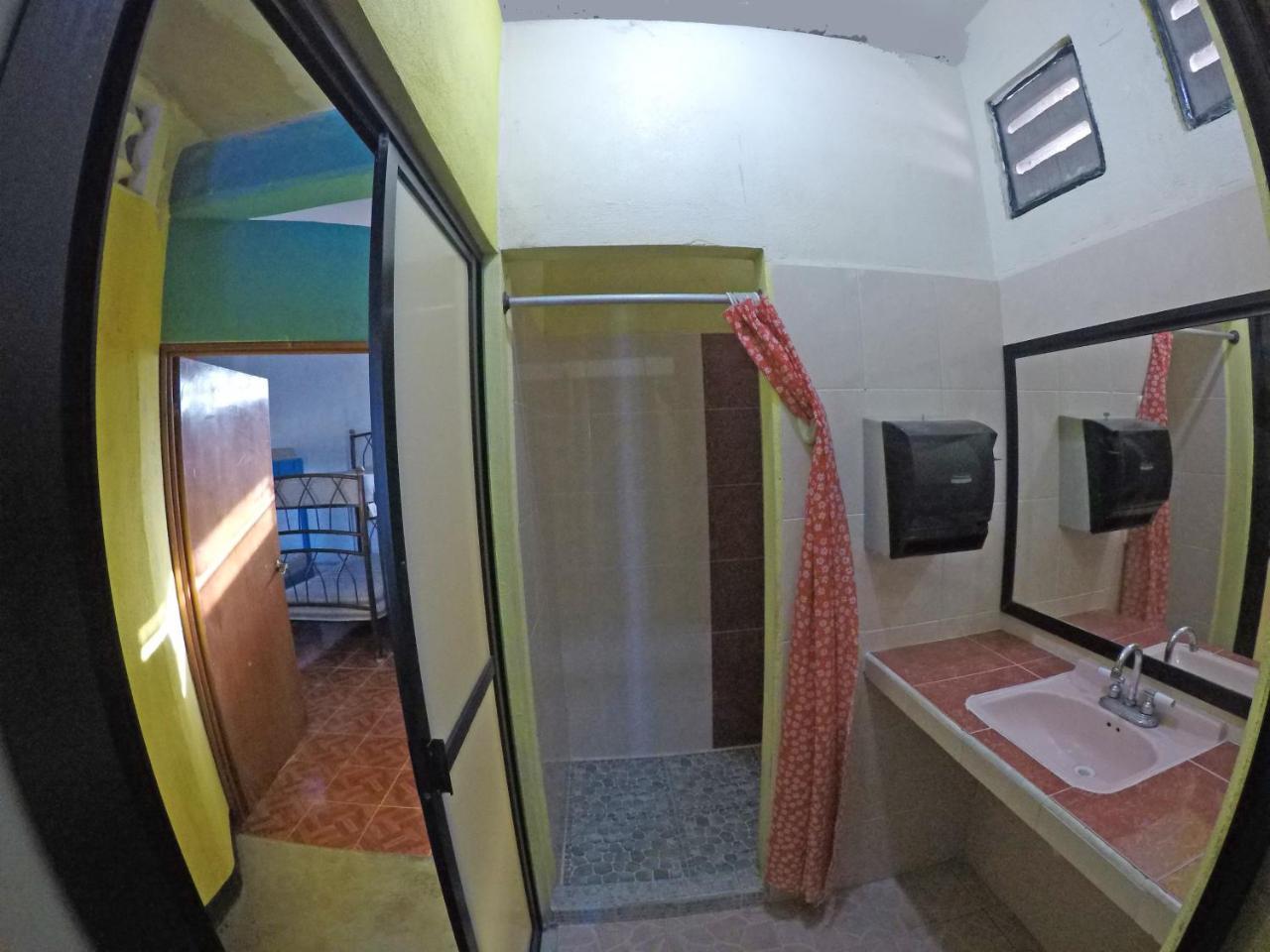 Hostel Playa Плайя-дель-Кармен Екстер'єр фото